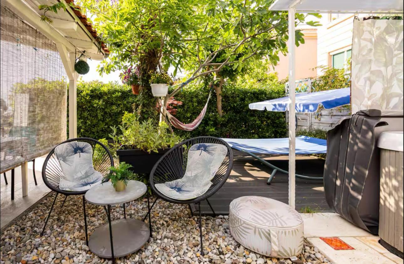 Beachfront House With Private Jacuzzi And Garden Zadar Luaran gambar