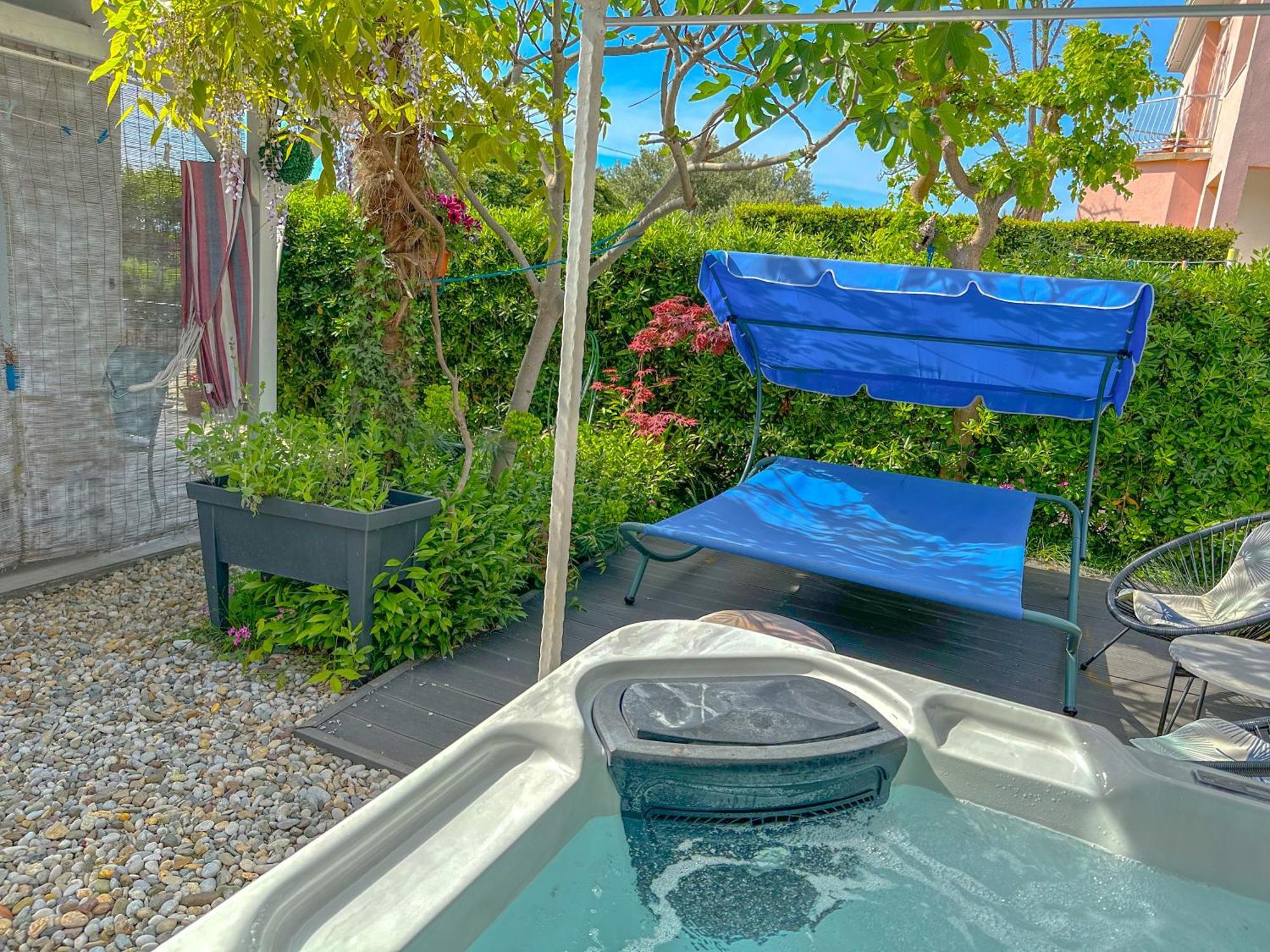 Beachfront House With Private Jacuzzi And Garden Zadar Luaran gambar