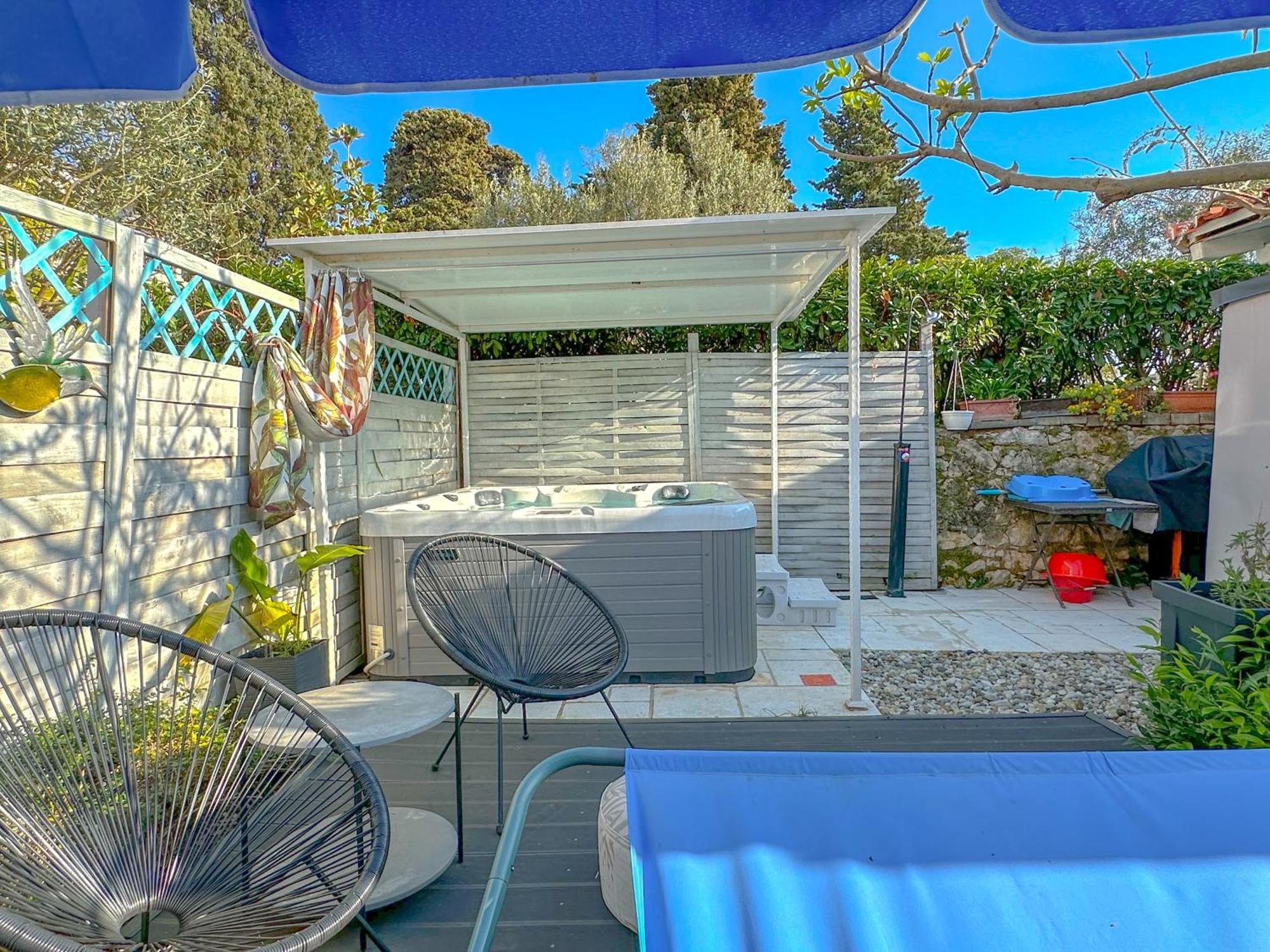 Beachfront House With Private Jacuzzi And Garden Zadar Luaran gambar
