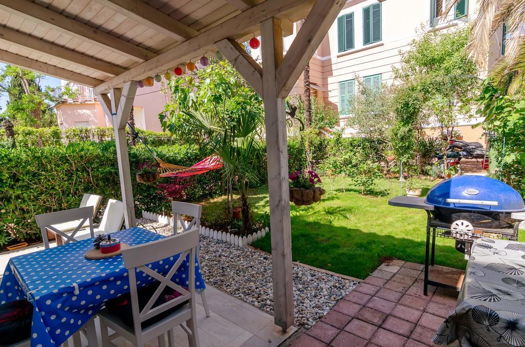 Beachfront House With Private Jacuzzi And Garden Zadar Luaran gambar