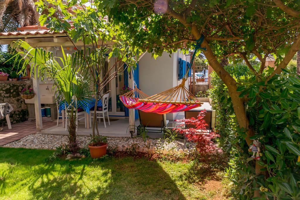 Beachfront House With Private Jacuzzi And Garden Zadar Luaran gambar