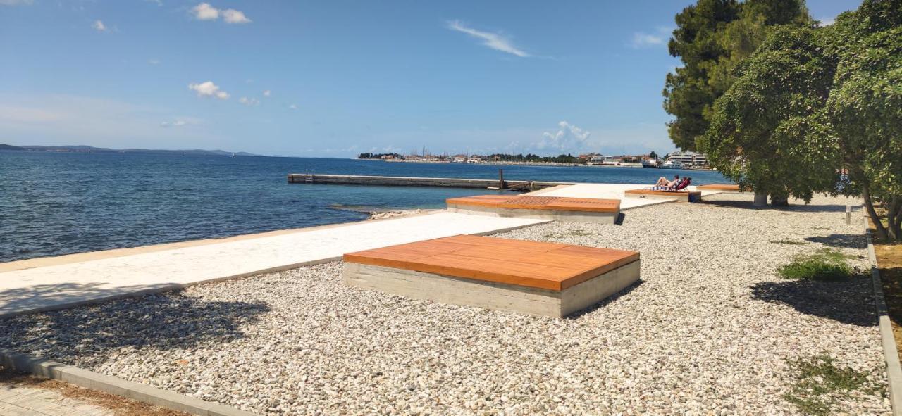 Beachfront House With Private Jacuzzi And Garden Zadar Luaran gambar