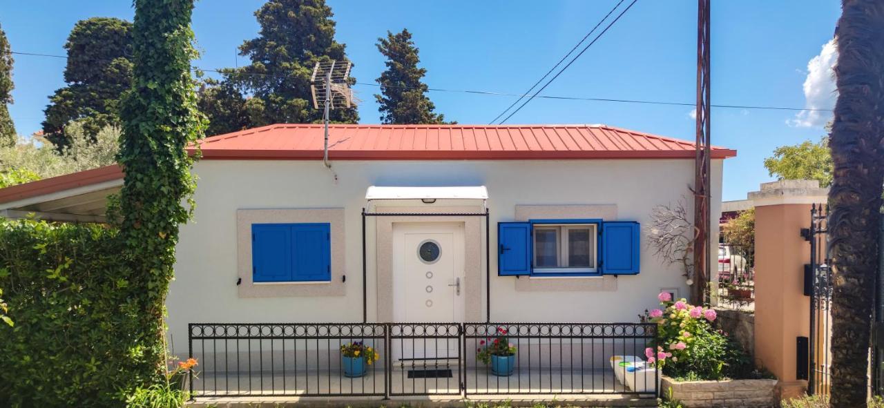 Beachfront House With Private Jacuzzi And Garden Zadar Luaran gambar